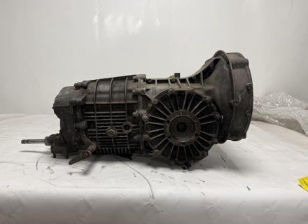 Porsche 911 5 speed gearbox 915 Type 915.06 Used